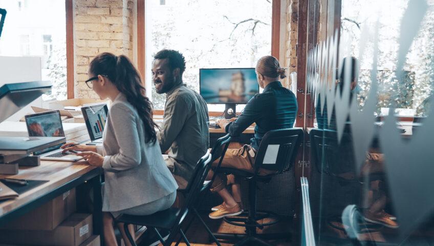 SEO specialist working on website development in Lafayette, LA